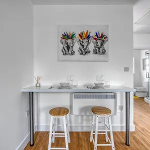 complete-cute-apartment-at-northfield-cottage.hotelsin-nottingham.com/